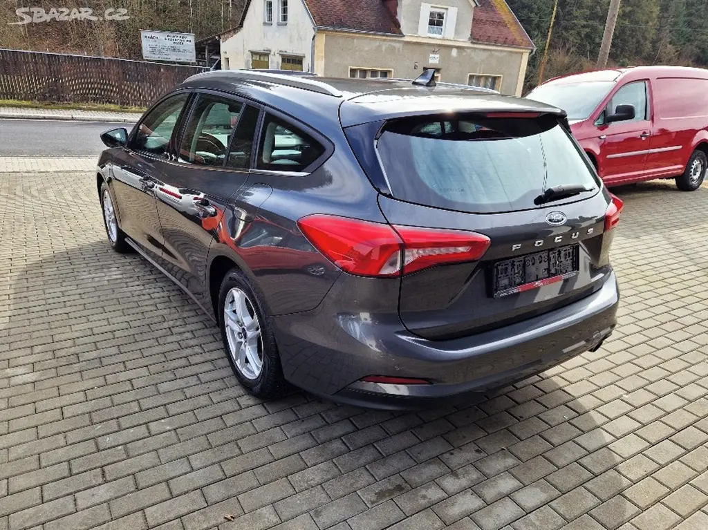 Ford Focus, 1.5 TDCi (88 kW), plný servis - fotka 3