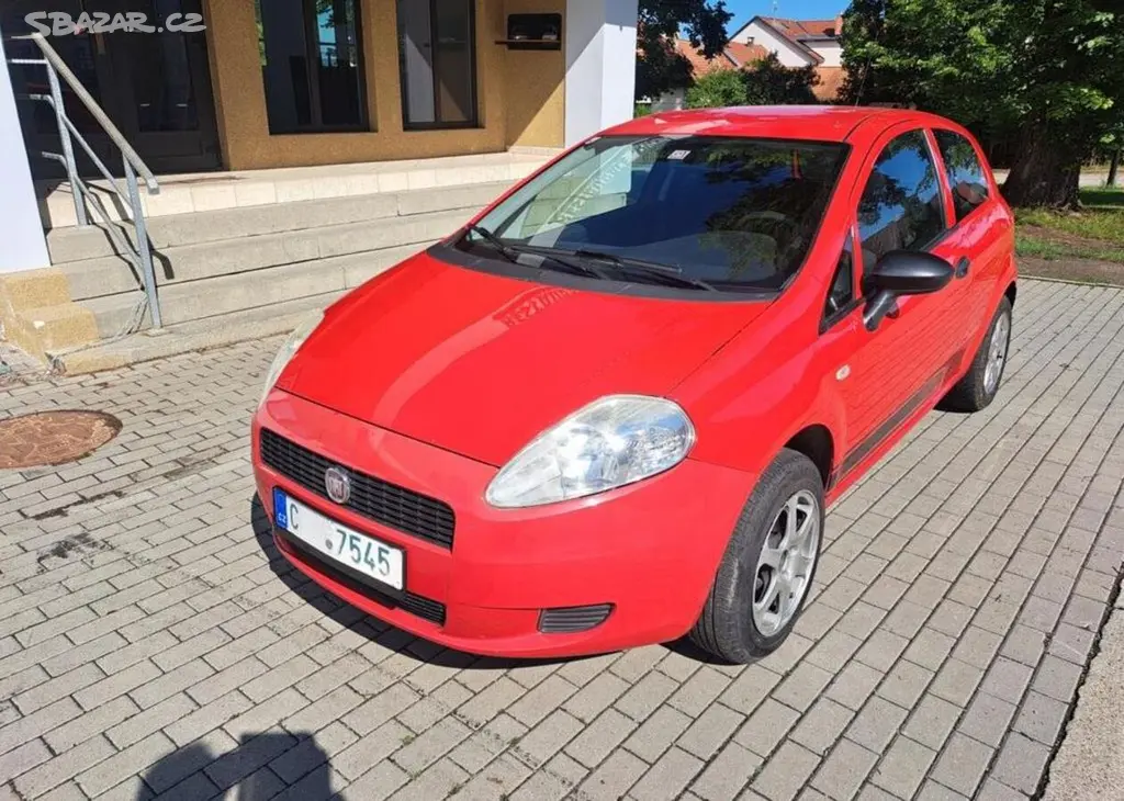 Fiat Punto 1,2 i benzín manuální - fotka 3