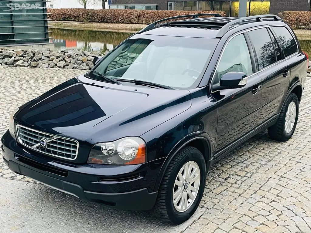 Volvo XC90, 2.4D5 136KW 4x4 AUT SERVISKA - fotka 3