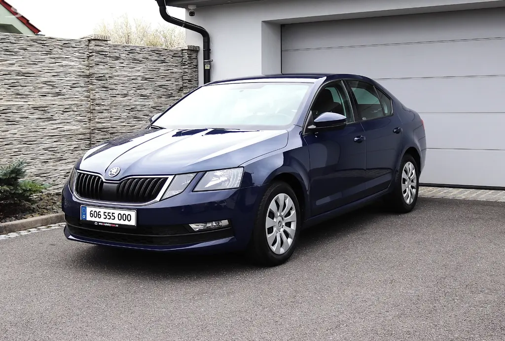 ŠKODA OCTAVIA III -AUTA na splátky BEZ registrů - fotka 2