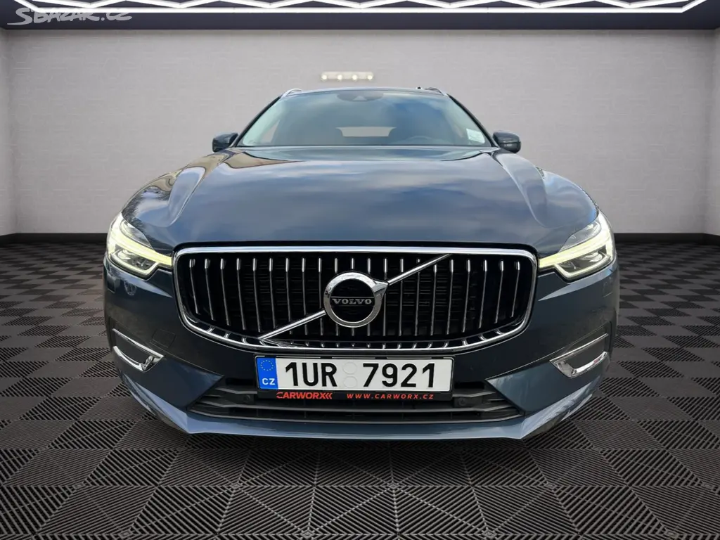 Volvo XC60, D4 140Kw AWD - fotka 2