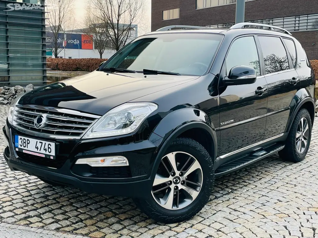 SsangYong Rexton, 2.2TD 4x4 AUT KAM 7MÍST TAŽNÉ - fotka 2