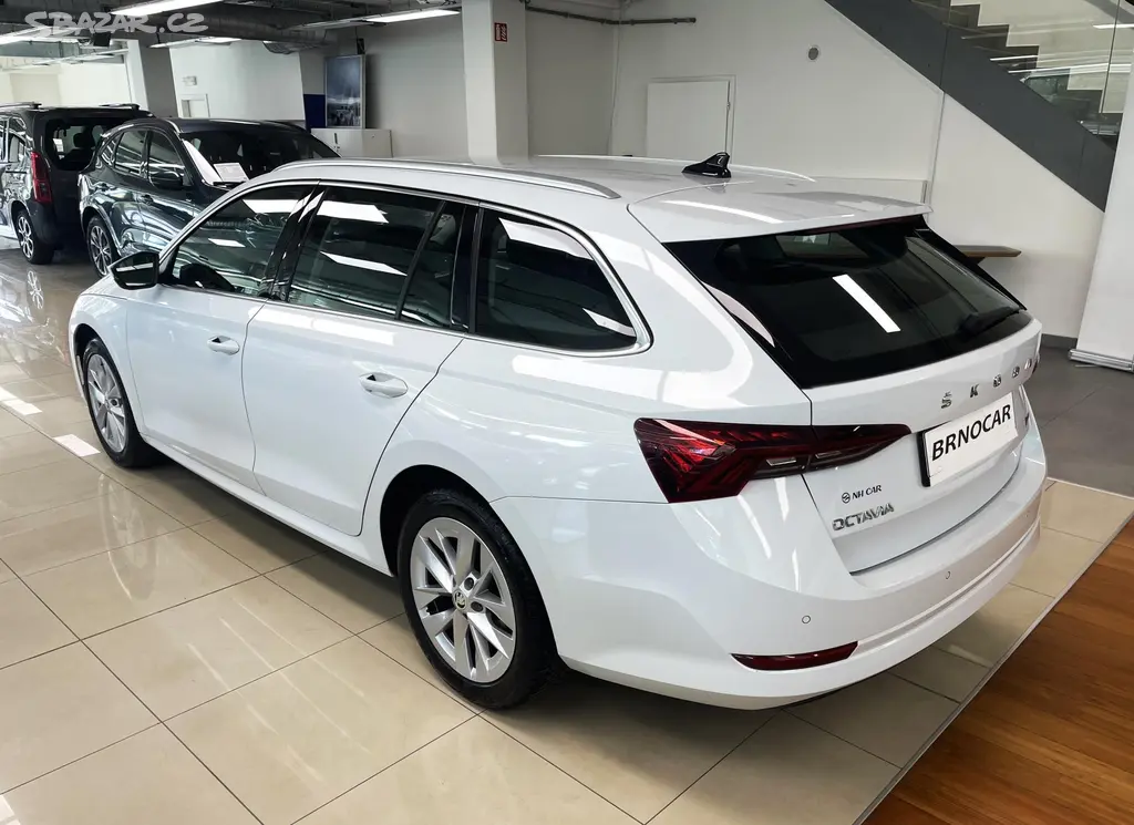 Škoda Octavia, 1.5 TGI G-TEC, STYLE, DSG, ČR - fotka 4