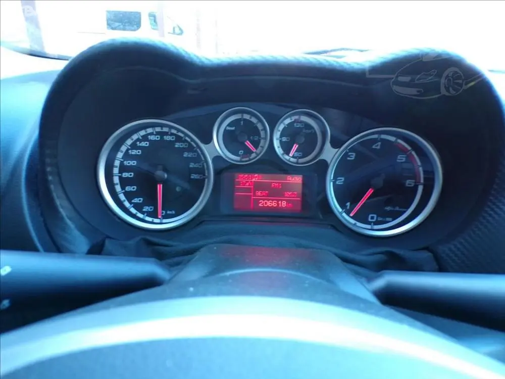 Alfa Romeo Mito 1,6 JTD 88KW NAVI,KŮŽE,SER.KNIHA - fotka 5