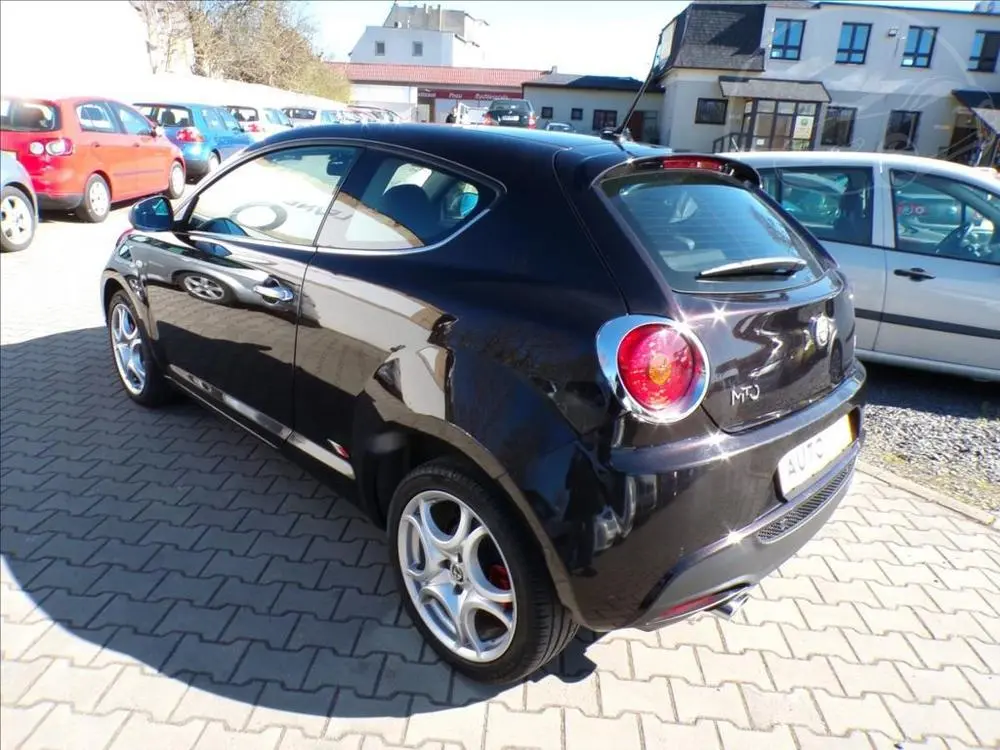 Alfa Romeo Mito 1,6 JTD 88KW NAVI,KŮŽE,SER.KNIHA - fotka 3