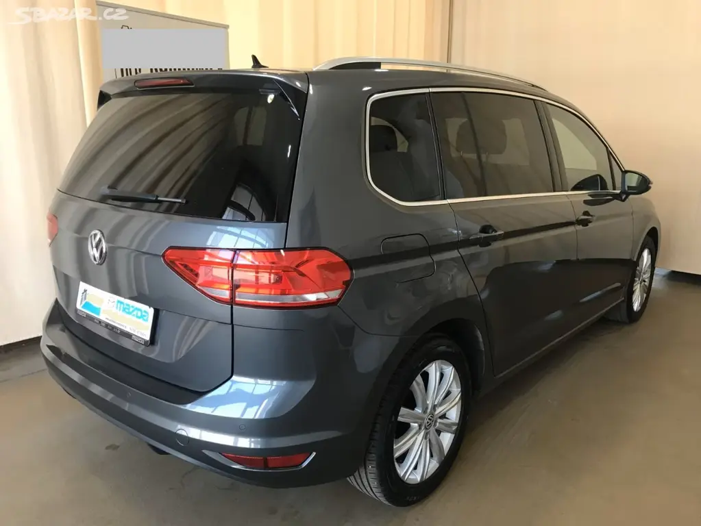 Volkswagen Touran Highline 1.4 TSI - 150 PS - fotka 5