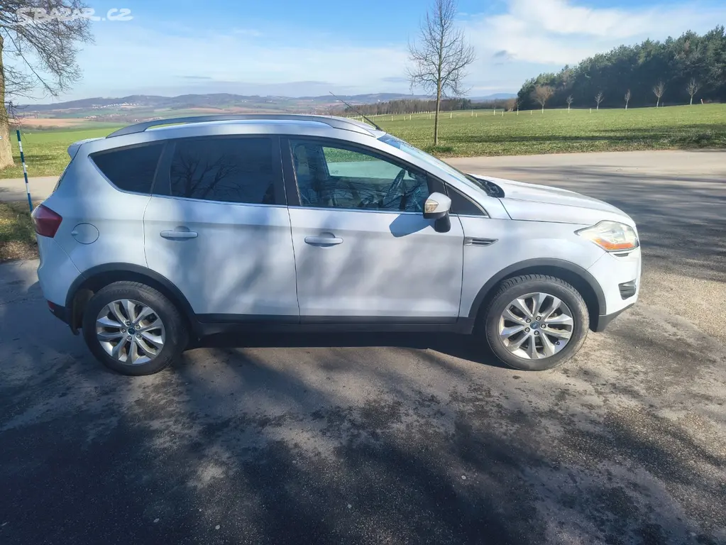 Ford Kuga 2.0 TDCi 4x4 - fotka 3