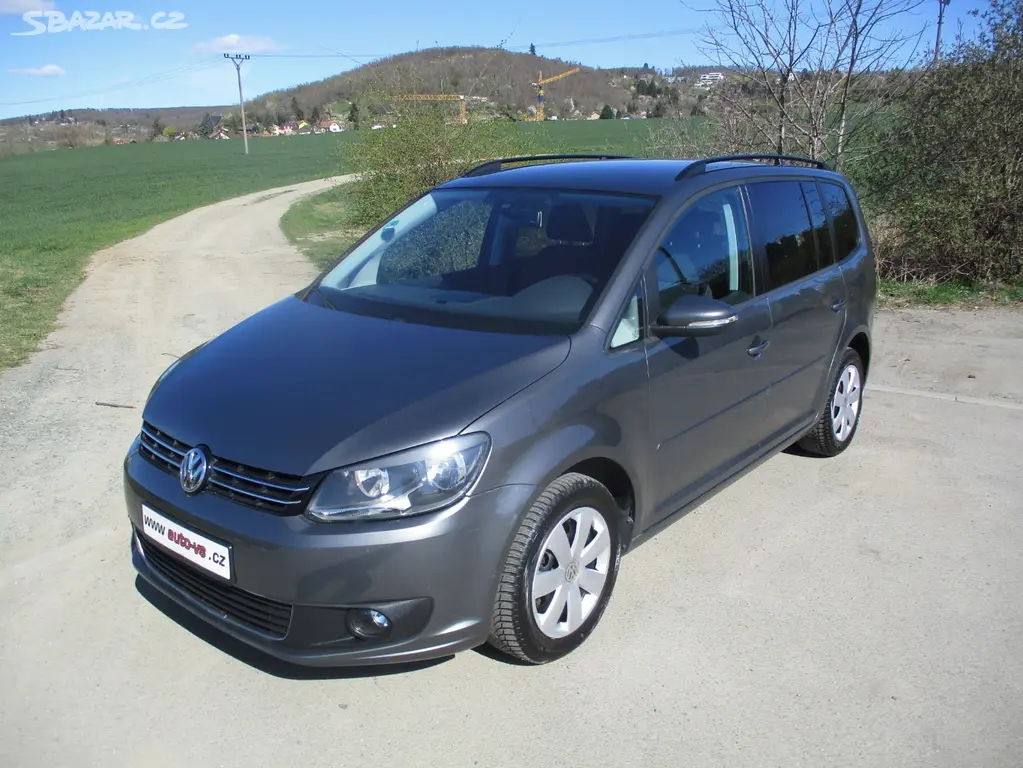 Volkswagen Touran 1,6 TDi CL BlueMotion*TAŽ.ZAŘ