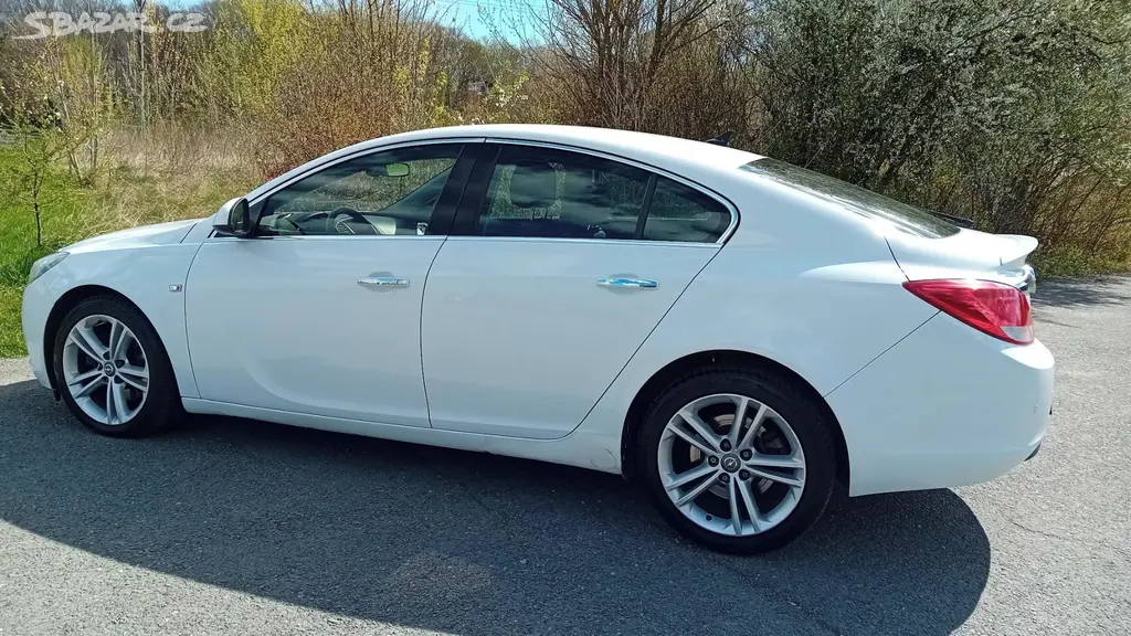 Opel Insignia 2.0 cdti - fotka 3