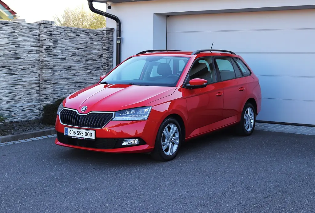 ŠKODA FABIA TSi - AUTA na splátky BEZ registrů - fotka 2