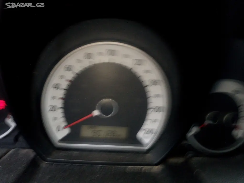 Kia Ceed 1.6 i - fotka 5