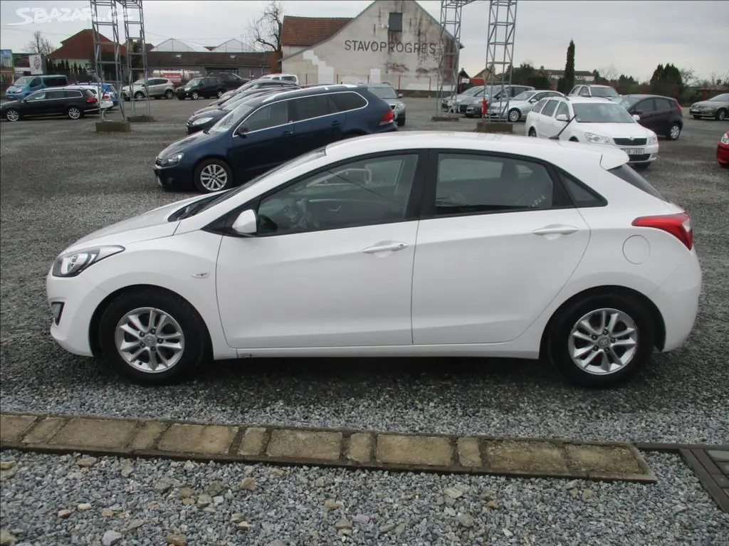 Hyundai i30, 1,6 i 16v, klima, servis, CZ, - fotka 4