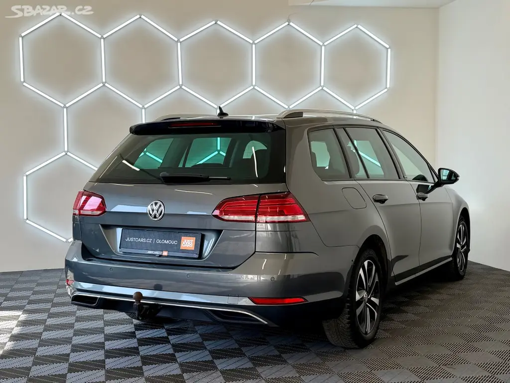 Volkswagen Golf, 1.6 TDI 85 kW / IQ.DRIVE - fotka 5