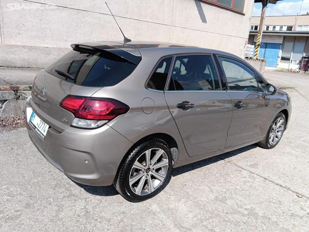 Citroën C4, 1.2i / 96 kW, 2017 - fotka 5