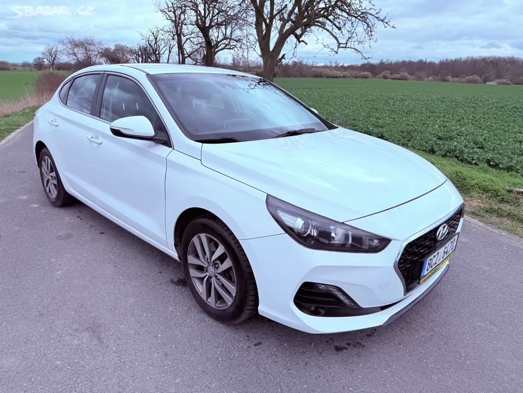 Hyundai I30 2018, 1.4TGDi 104kW 92000km - fotka 2