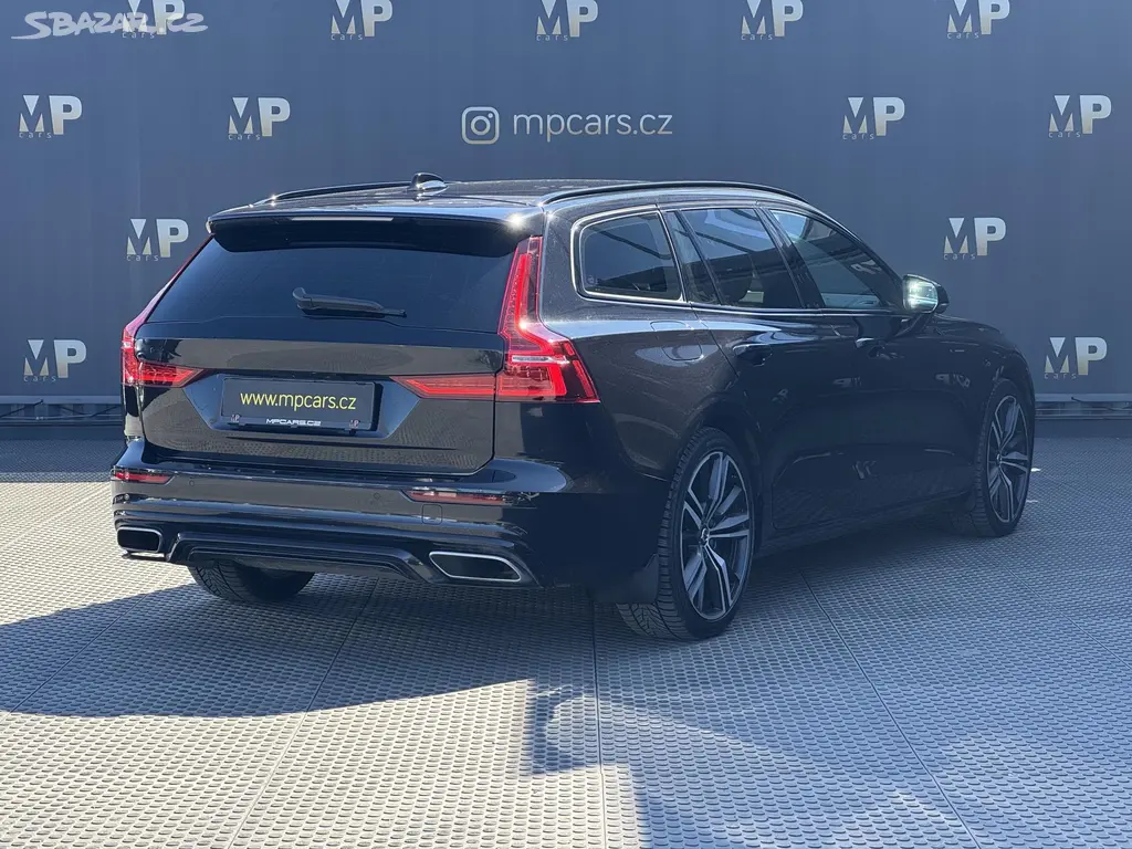 Volvo V60, 2,0 T8 4X4, Recharge, Polestar - fotka 6