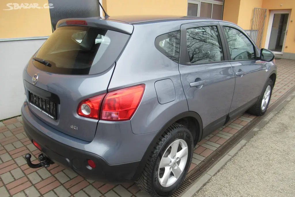 Nissan Qashqai, 1.5 DCi AUT. KLIMA TAŽNÉ 1.2t - fotka 2