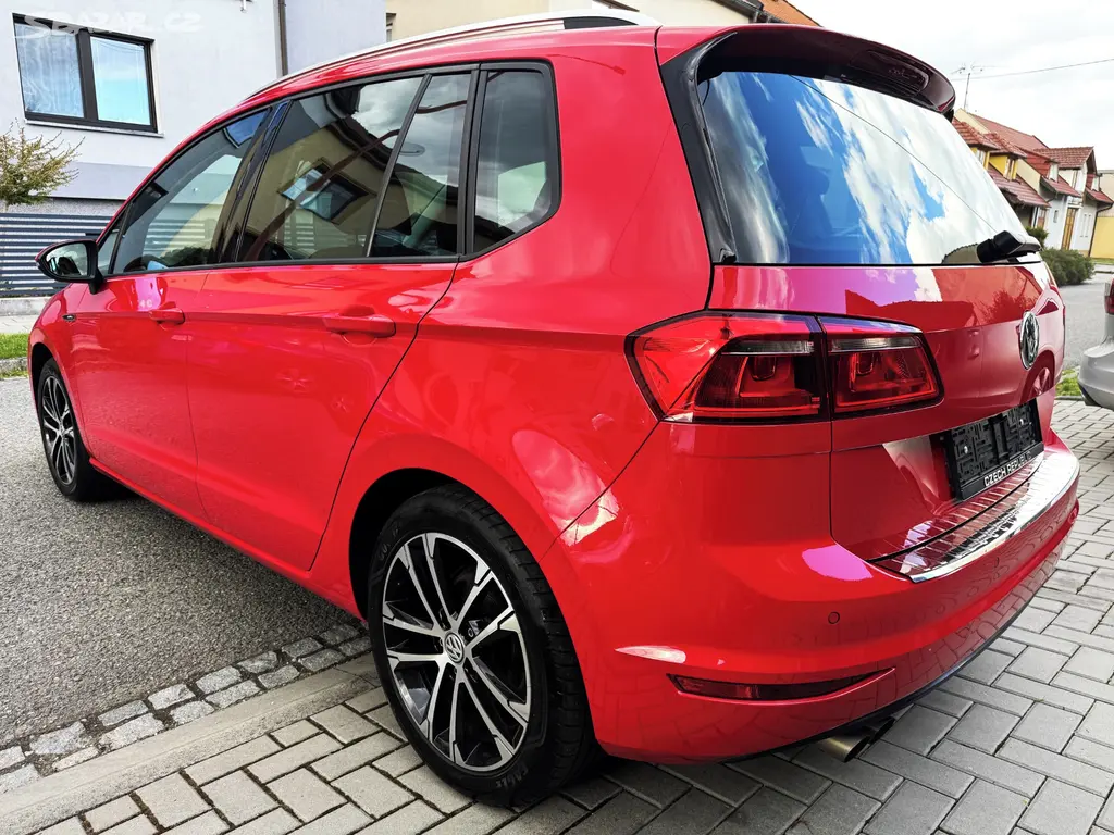 VOLKSWAGEN GOLF VII 1.4TSI DSG,LED,PANORAMA,TAŽNÉ, - fotka 5