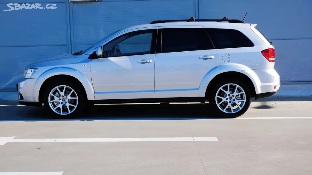 Fiat Freemont, 2.0 Multi Jet,MANUÁL,7-MÍST - fotka 3