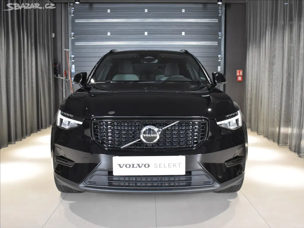 Volvo XC40, 2,0 B3 Plus Bezklíč - fotka 6