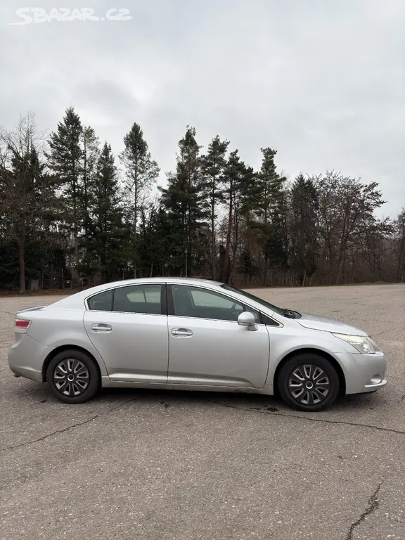 Toyota Avensis, SERVIS A NOVÉ STK - fotka 3