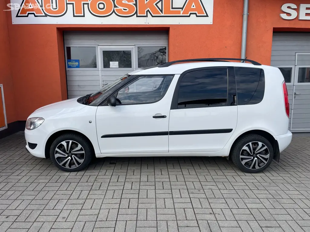 Škoda Roomster, 1.2 TSI 63KW 1.maj.,2xkola - fotka 3