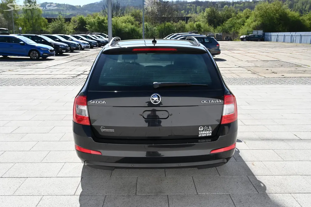 Škoda Octavia, 1.6TDI 81KW DSG Style 3/16 - fotka 6