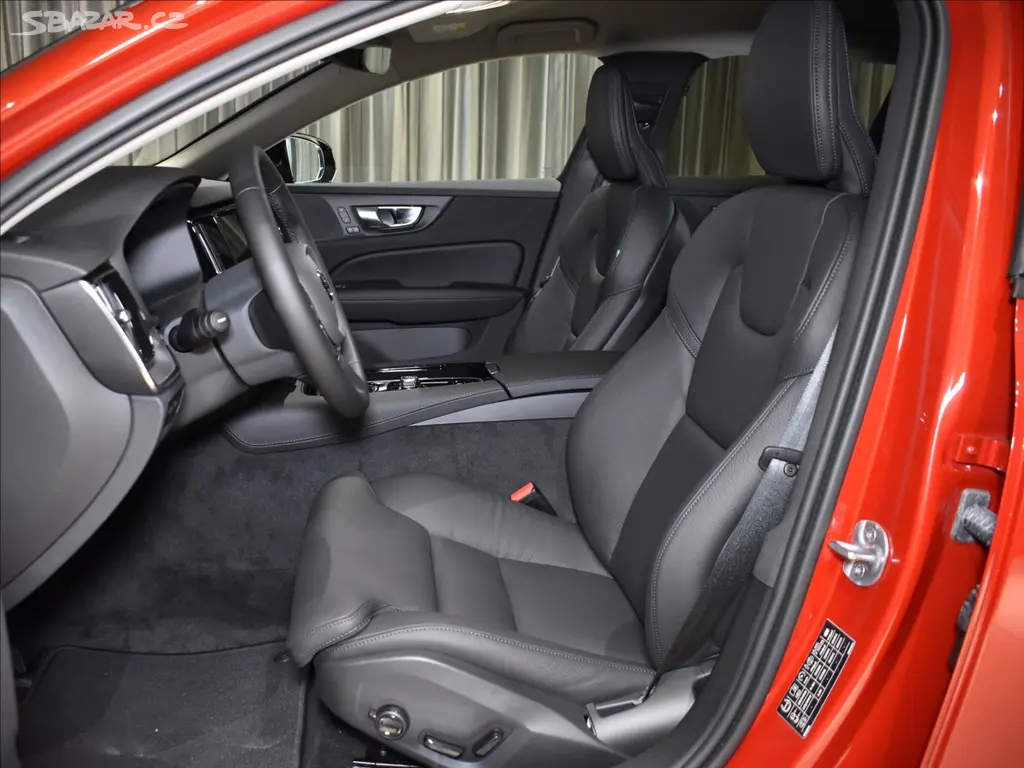 Volvo V60, 2,0 T6 AWD PLUS BLIS,Bezklíč - fotka 6