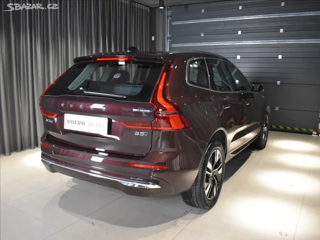 Volvo XC60, 2,0 B5 AWD Plus bezklíč,BLIS - fotka 4