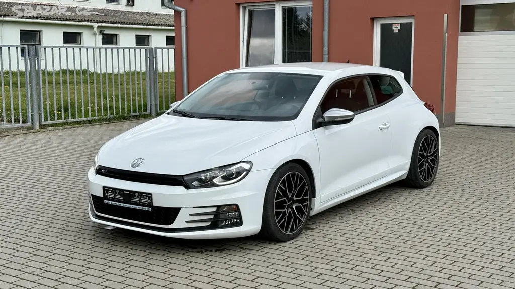 Volkswagen Scirocco, 2.0TDi*110kW*DSG*R-LINE*LED*