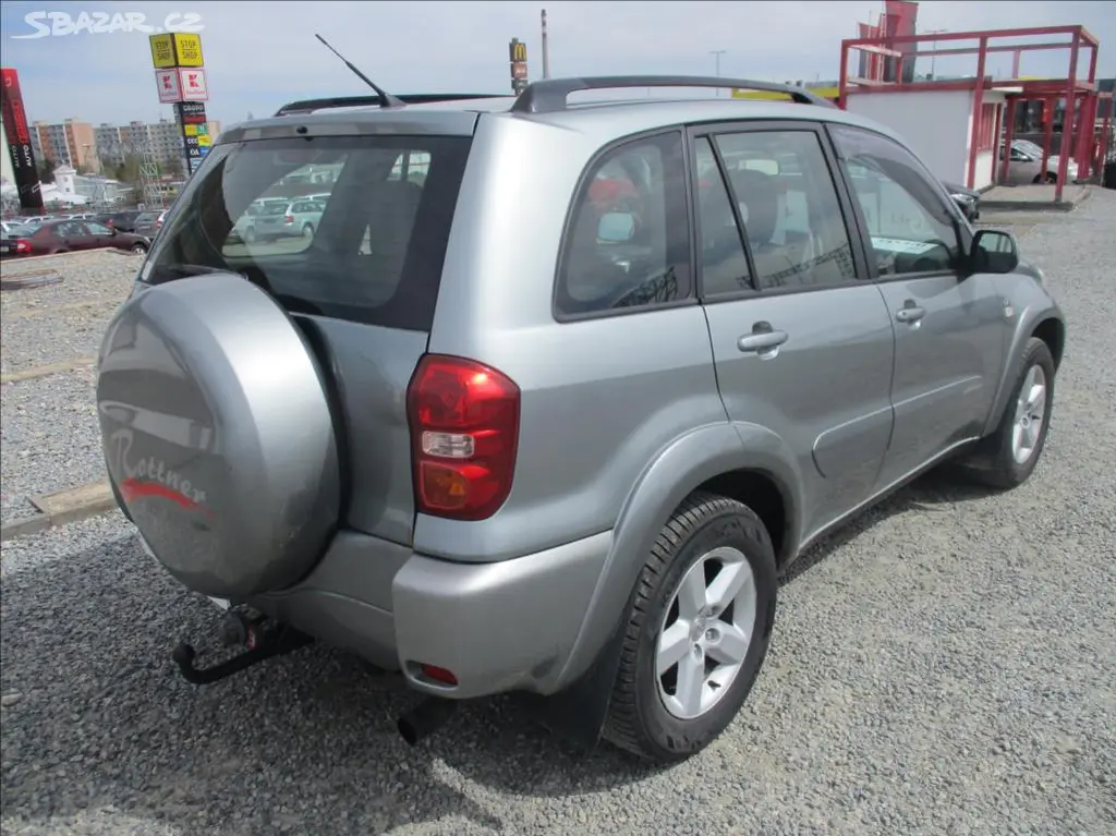 Toyota Rav4, 2,0 D4D, 4x4,digiklima,tažné, - fotka 5