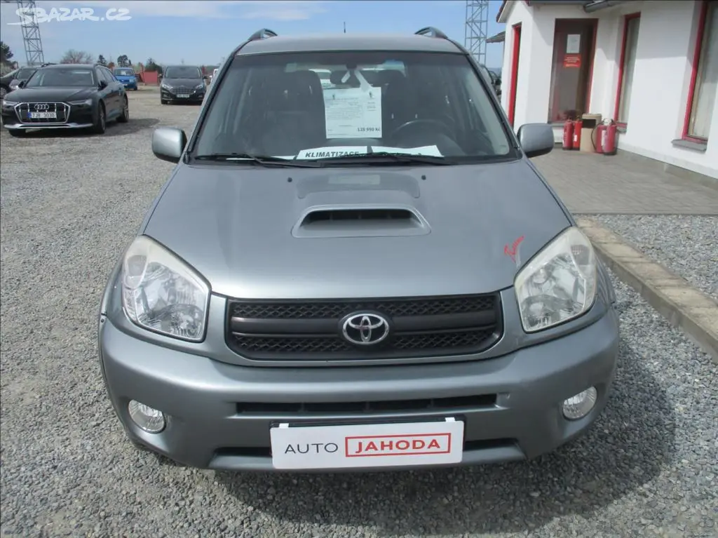 Toyota Rav4, 2,0 D4D, 4x4,digiklima,tažné, - fotka 2