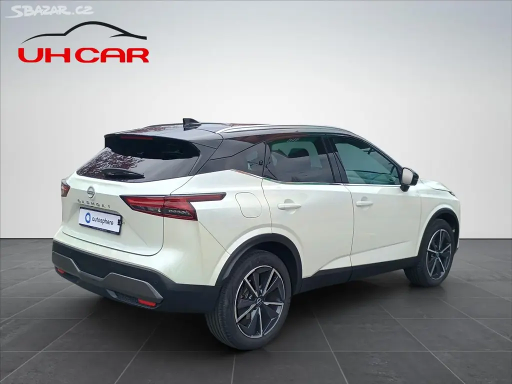 Nissan Qashqai, 1,3 DIG-T X-Tronic 2WD TEKNA - fotka 6
