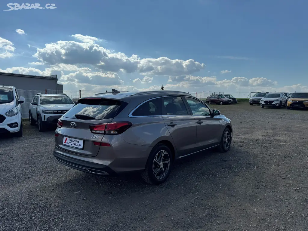 Hyundai i30, 1.5 118kW M6 Family Smart TOP - fotka 3