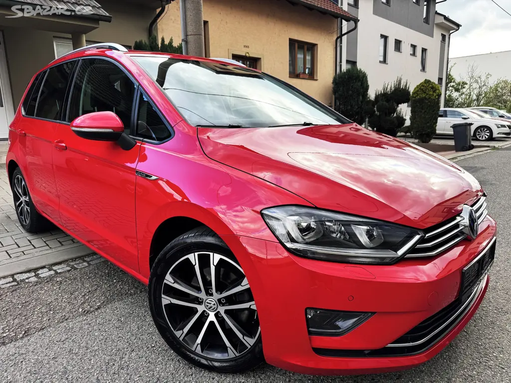 VOLKSWAGEN GOLF VII 1.4TSI DSG,LED,PANORAMA,TAŽNÉ,