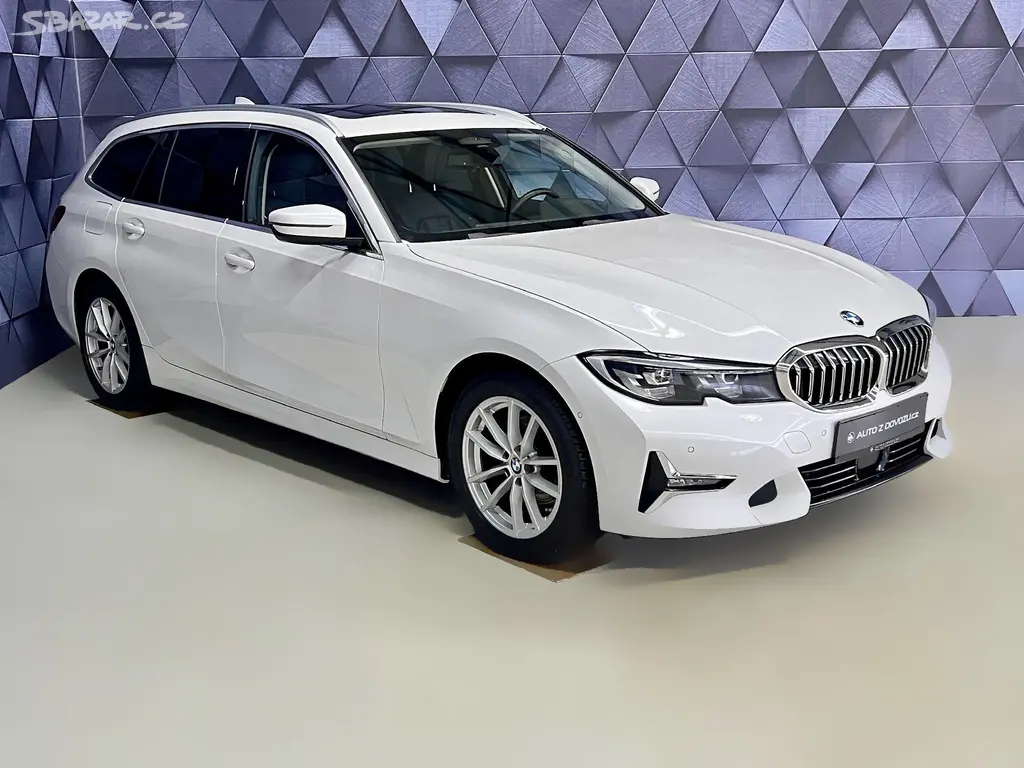 BMW Řada 3, 320d xDrive LUXURY, EL. TAŽNÉ - fotka 4
