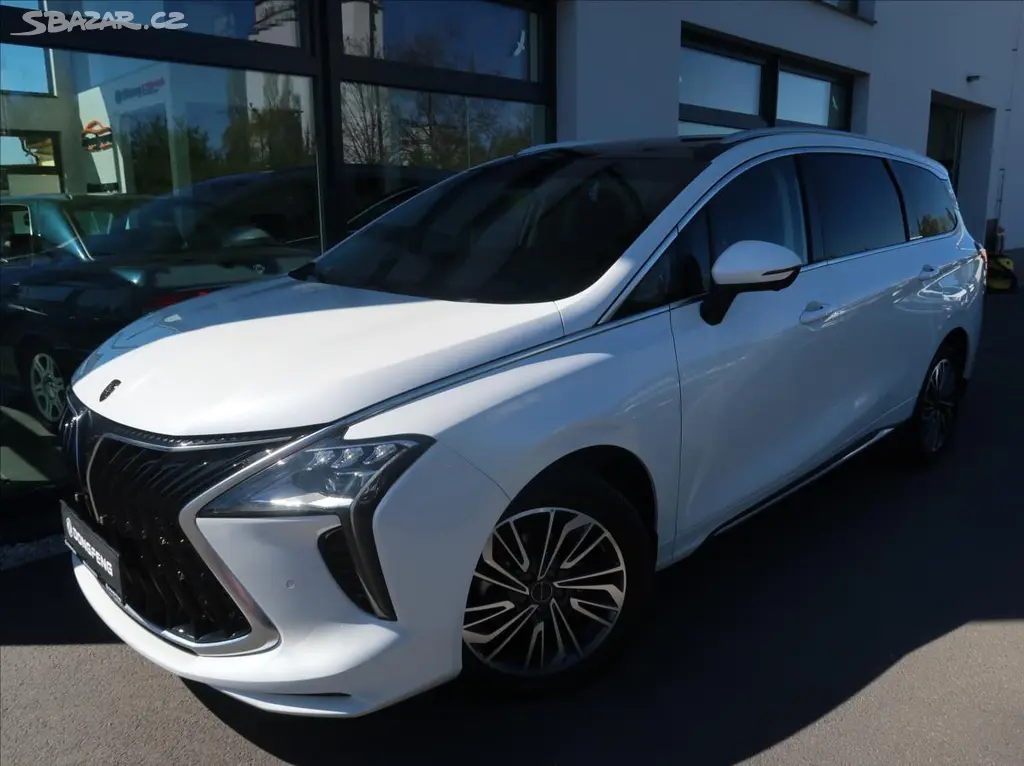 Dongfeng U-Tour, 1,5 T 130 kW ExclusiveFR 7míst
