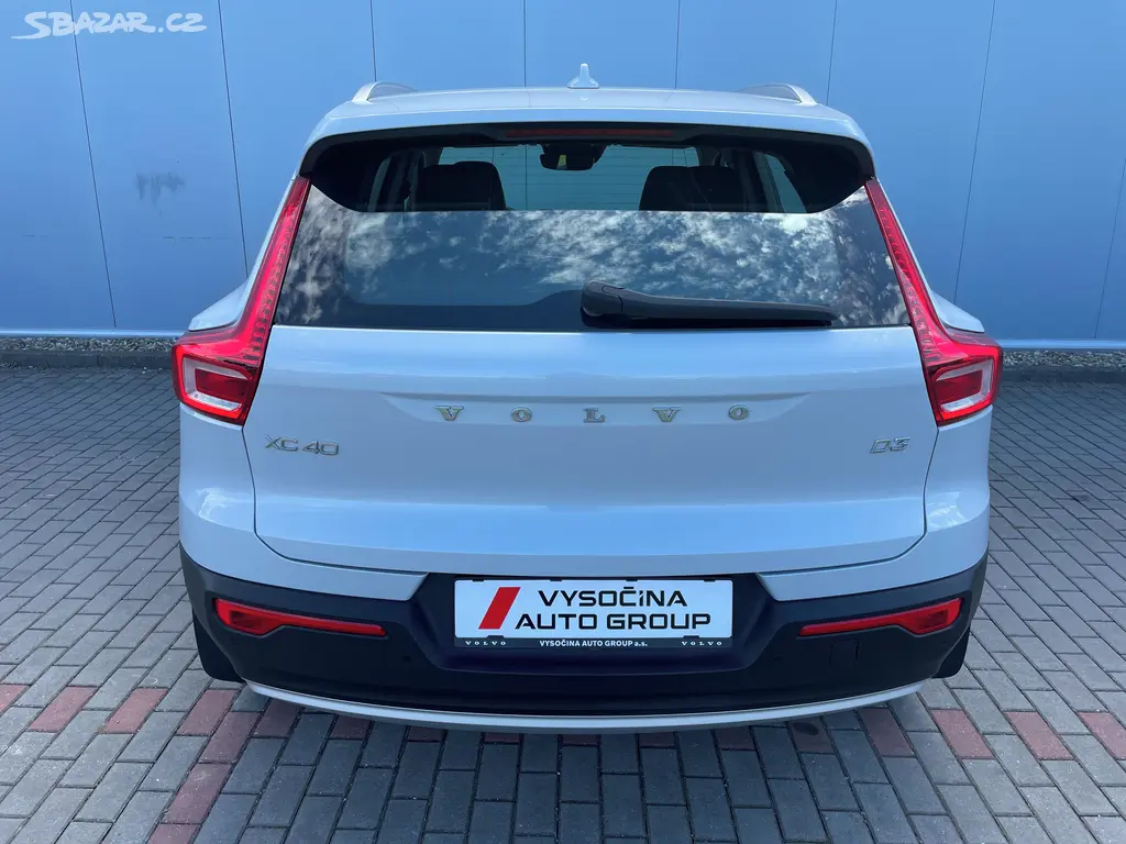 Volvo XC40, D3 MOMENTUM Pro Aut. - fotka 4
