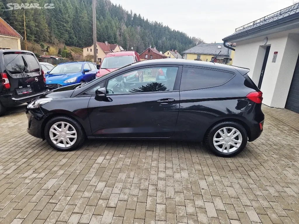 Ford Fiesta, 1.1i (63 kW), vyhř. př. okno - fotka 5
