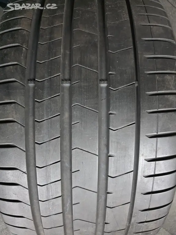 315/30 R22 Letní  Pirelli P Zero  1 Ks