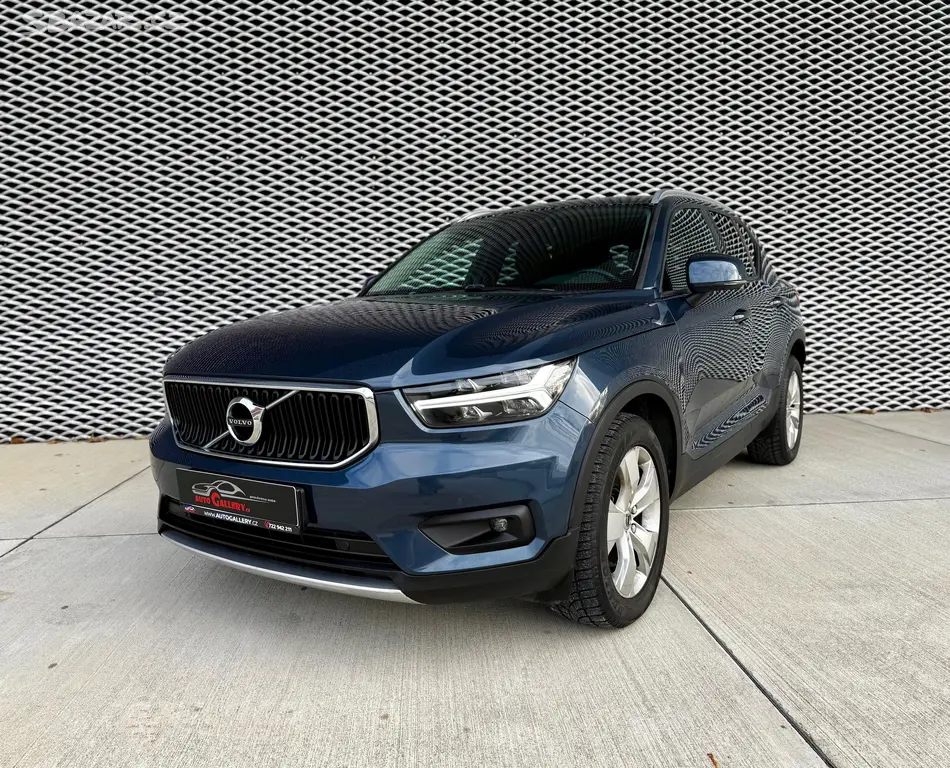 Volvo XC40, 2.0 B4 MOMENTUM PRO AWD AT 145 - fotka 2