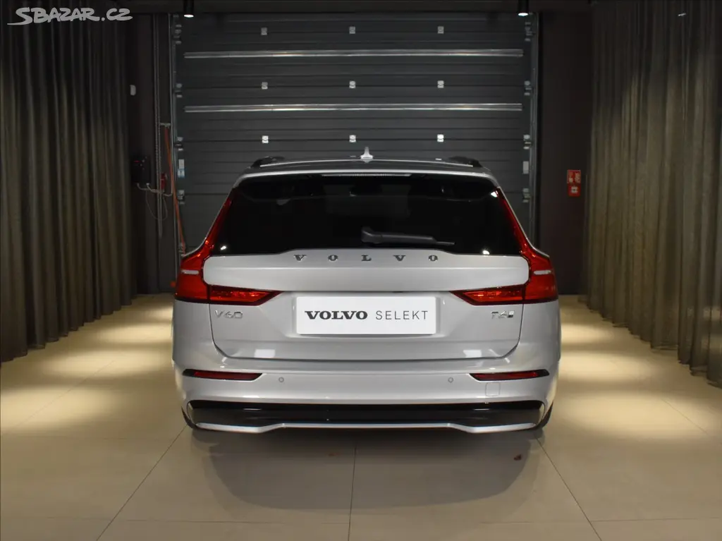 Volvo V60, 2,0 T6 AWD PLUS Bezklíč,BLIS - fotka 5