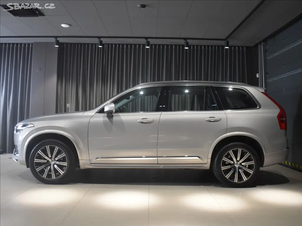 Volvo XC90, 2,0 B5 AWD PLUS BLIS,Bezklíč - fotka 2