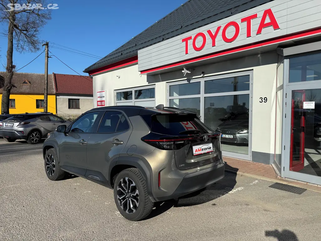 Toyota Yaris, YARIS CROSS 1,5 i ČR - 1 MAJ. - fotka 5