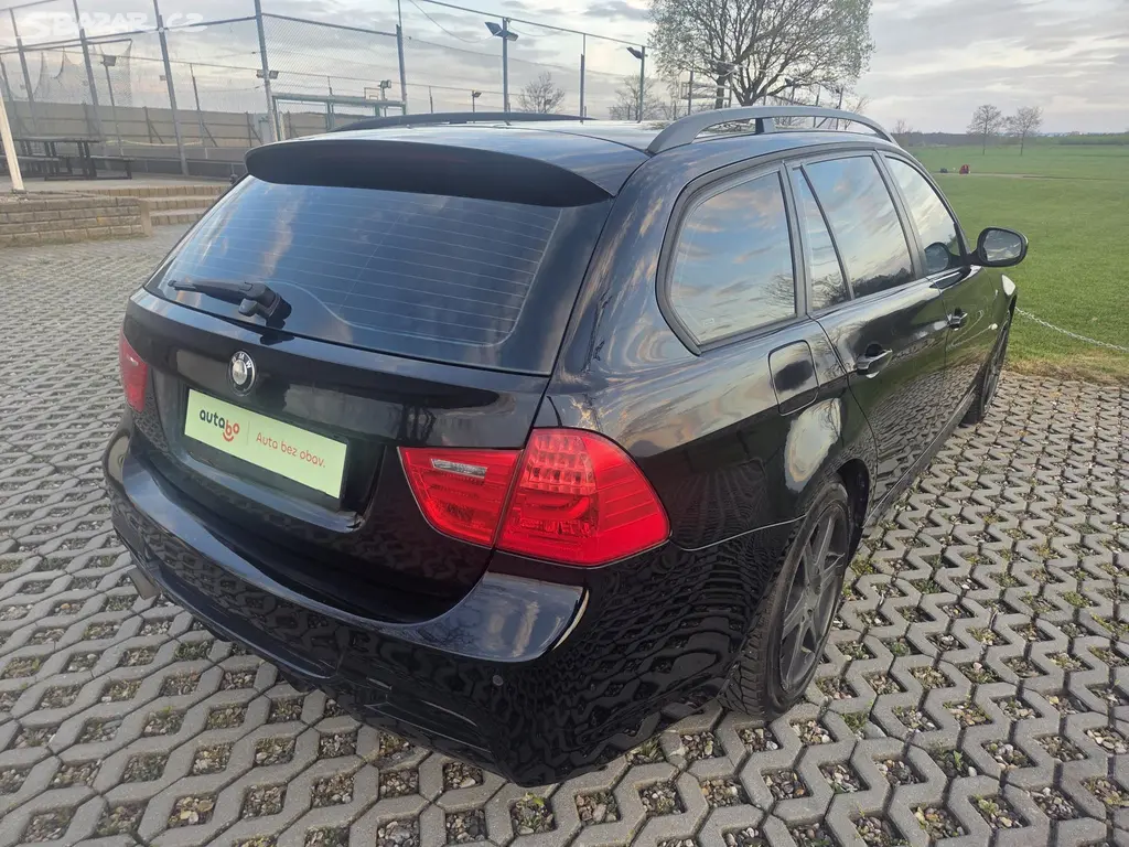 BMW Řada 3, 320d, 130 kW,2.sada kol,manual - fotka 6