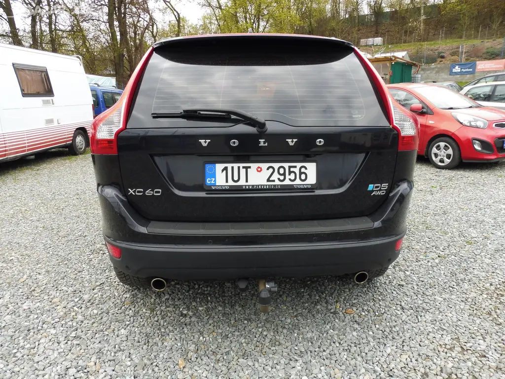 Volvo XC60, AWD - fotka 4