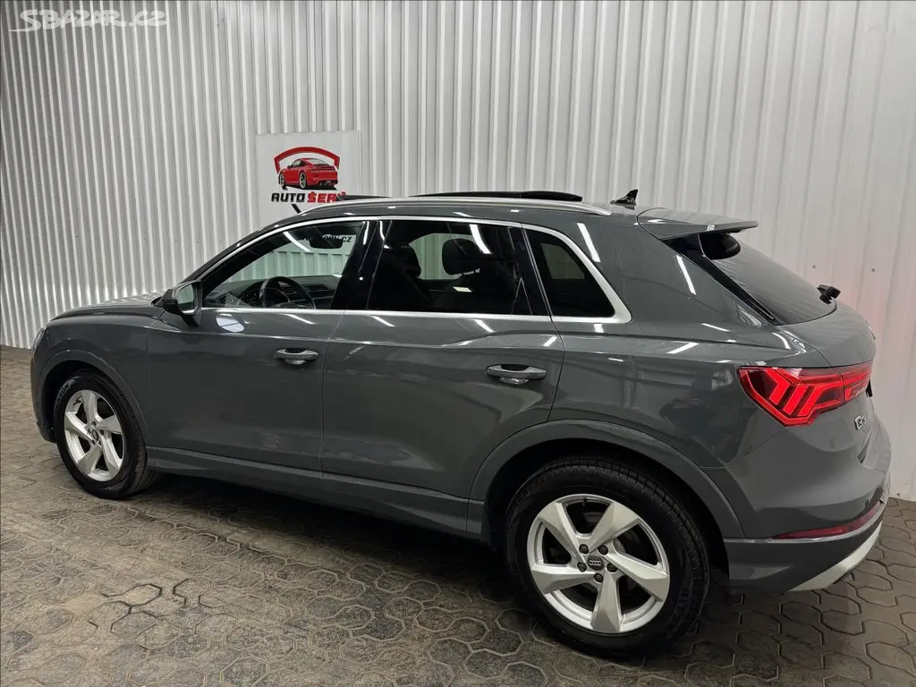 Audi Q3, 45TFSI Quattro Pano - fotka 5