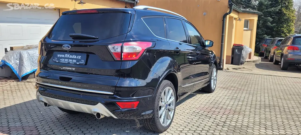 Ford Kuga 2,0TDCi 132kW DSG 4x4 Vignale Bi-Xenony - fotka 4