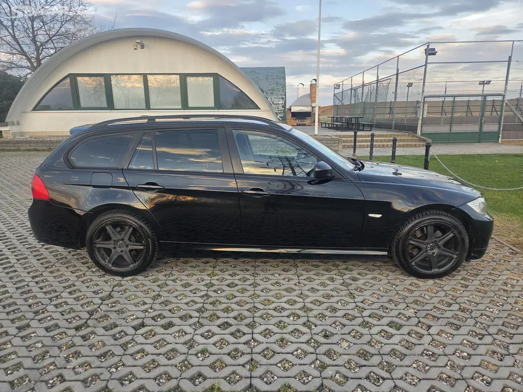 BMW Řada 3, 320d, 130 kW,2.sada kol,manual - fotka 5