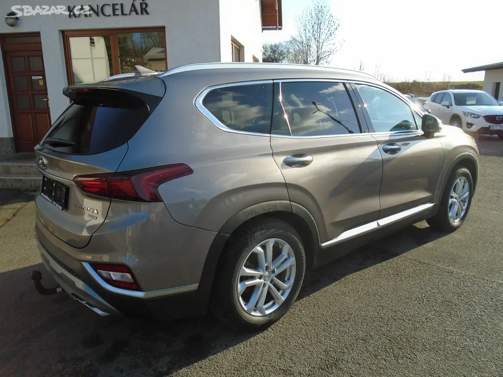 Hyundai Santa Fe 2.2 CRDi 4x4 ČR 1.majitel - fotka 6